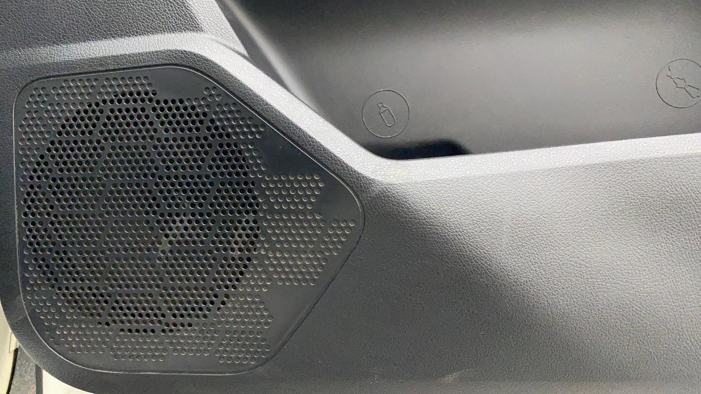 2019 Tata Harrier XZ 2.0L, Diesel, Manual, 72,077 km, Speaker