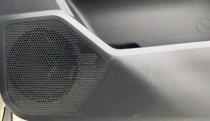 2019 Tata Harrier XZ 2.0L, Diesel, Manual, 72,077 km, Speaker