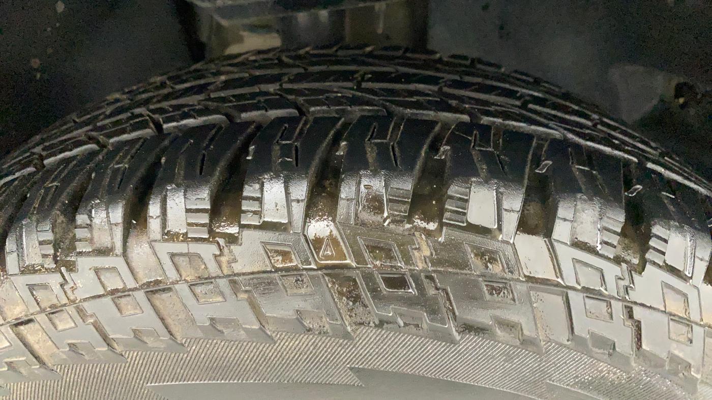 2019 Tata Harrier XZ 2.0L, Diesel, Manual, 72,077 km, Right Front Tyre Tread