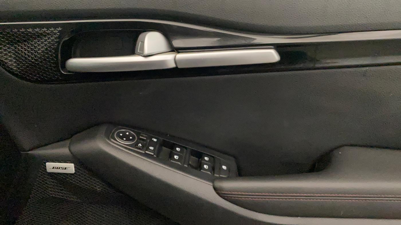 2023 KIA SELTOS  GTX PLUS 1.5 DIESEL AT, Diesel, Automatic, 1,19,220 km, Driver Side Door Panels Control