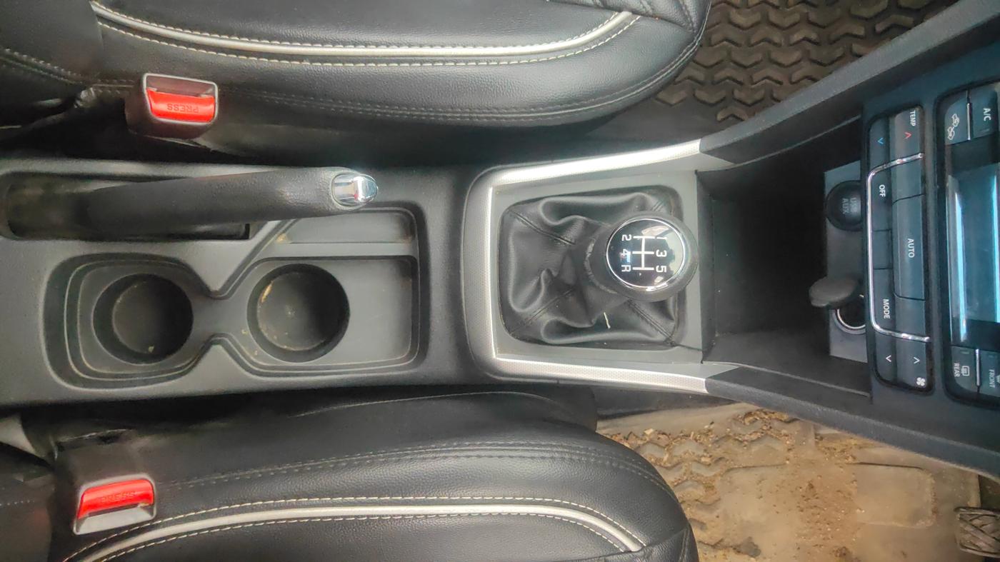 2021 Maruti Vitara Brezza ZXI PLUS, Petrol, Manual, 39,276 km, Gear Lever