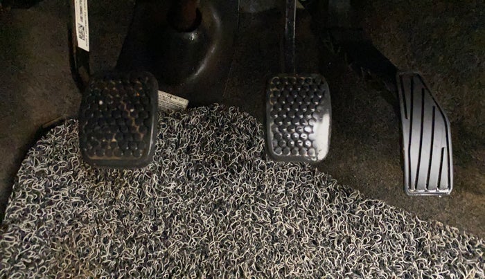 2022 Maruti Alto VXI, Petrol, Manual, 56,187 km, Pedals