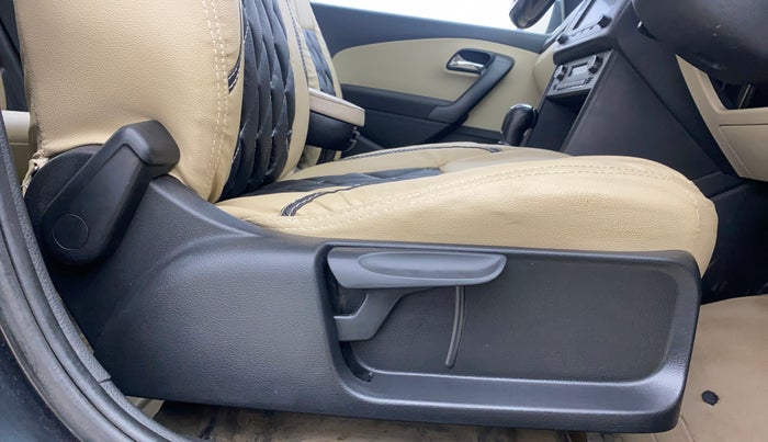 2018 Skoda Rapid AMBITION 1.6 MPI AT, Petrol, Automatic, 56,449 km, Driver Side Adjustment Panel