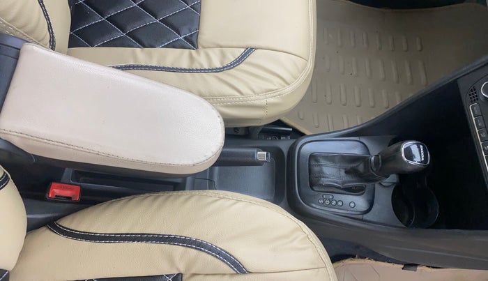 2018 Skoda Rapid AMBITION 1.6 MPI AT, Petrol, Automatic, 56,449 km, Gear Lever