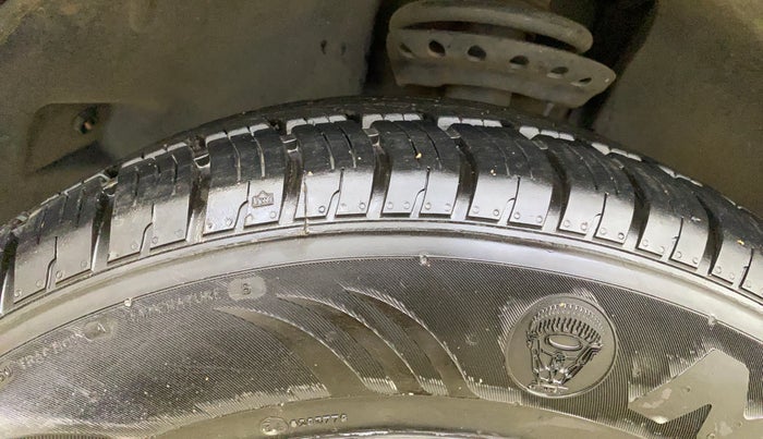 2020 Tata Harrier XZA 2.0L, Diesel, Automatic, 52,353 km, Left Front Tyre Tread