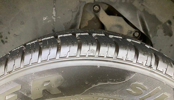 2020 Tata Harrier XZA 2.0L, Diesel, Automatic, 52,353 km, Right Rear Tyre Tread