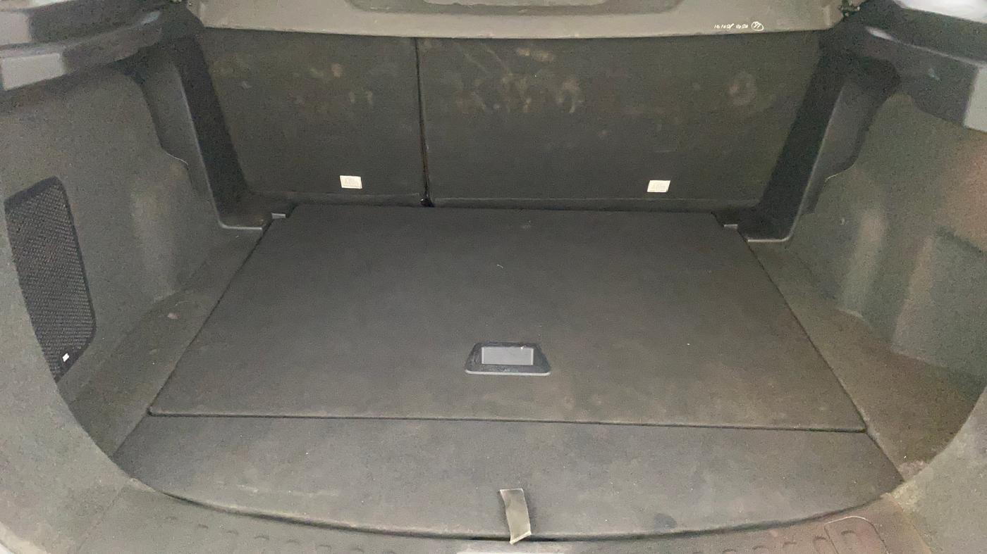 2020 Tata Harrier XZA 2.0L, Diesel, Automatic, 52,353 km, Boot Inside