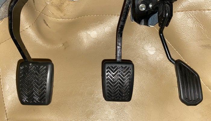 2014 Toyota Etios V, Petrol, Manual, 16,055 km, Pedals