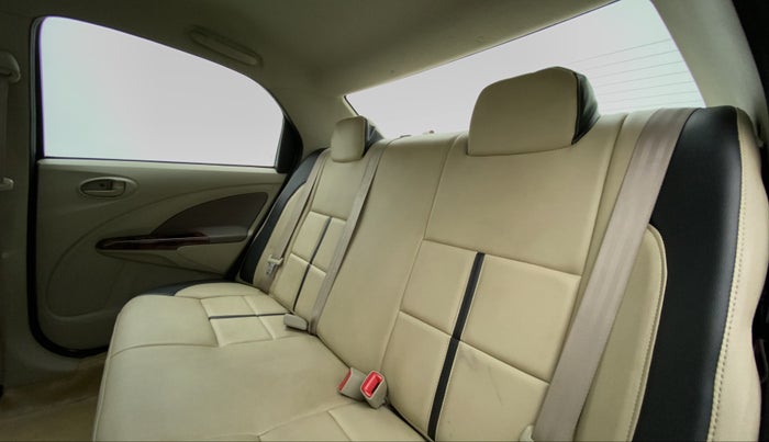 2014 Toyota Etios V, Petrol, Manual, 16,055 km, Right Side Rear Door Cabin