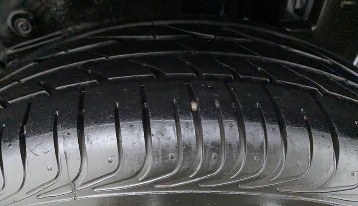 2014 Toyota Etios V, Petrol, Manual, 16,055 km, Left Rear Tyre Tread