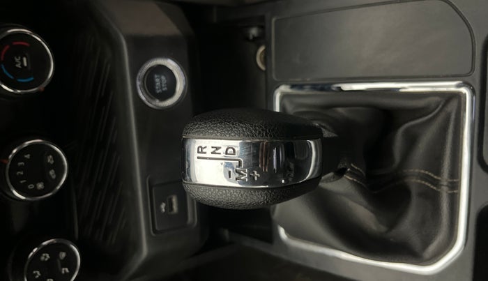 2022 Renault Kiger RXT AMT, Petrol, Automatic, 28,774 km, Gear Lever