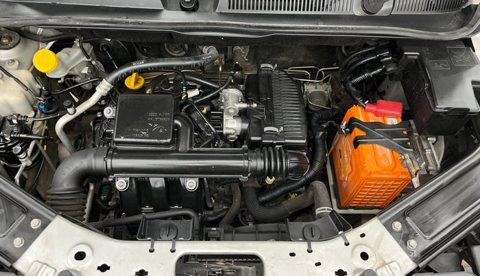2022 Renault Kiger RXT AMT, Petrol, Automatic, 28,774 km, Engine View