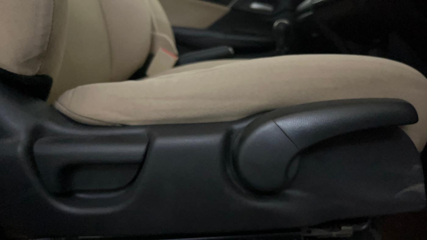2019 Honda Jazz 1.2L I-VTEC VX, Petrol, Manual, 69,425 km, Driver Side Adjustment Panel