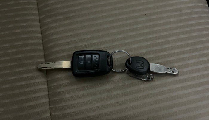 2019 Honda Jazz 1.2L I-VTEC VX, Petrol, Manual, 69,363 km, Key Close Up