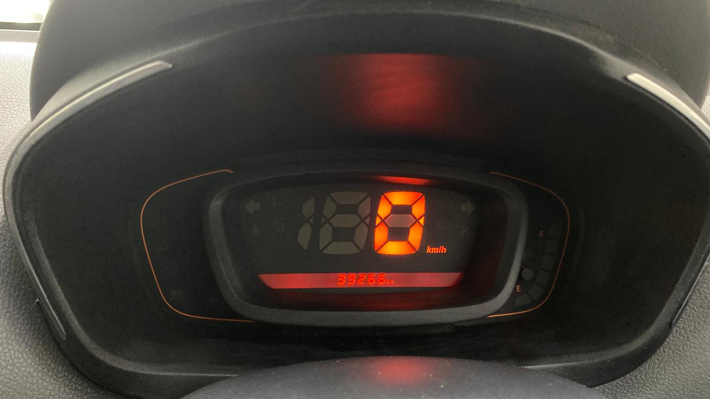 2016 Renault Kwid RXT 0.8, Petrol, Manual, 39,265 km, Odometer Image