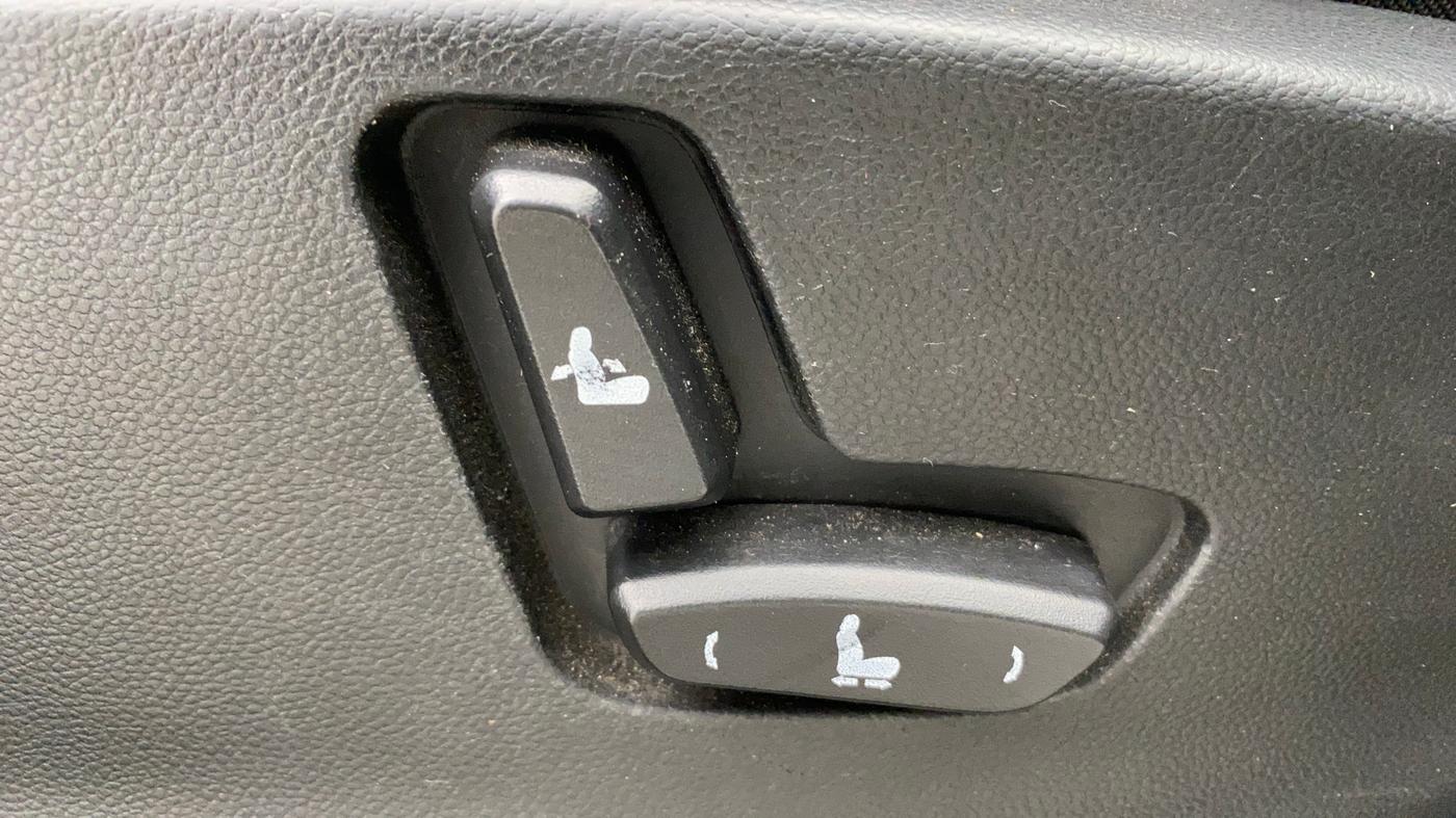 2020 MG HECTOR SHARP 1.5 DCT PETROL, Petrol, Automatic, 96,949 km, Driver Side Adjustment Panel