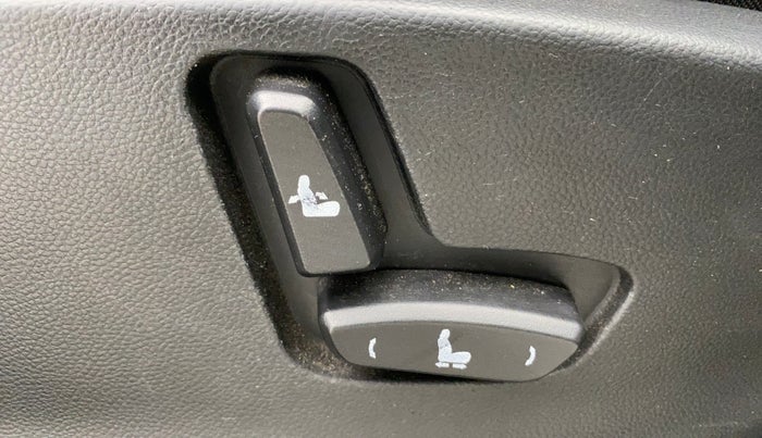 2020 MG HECTOR SHARP 1.5 DCT PETROL, Petrol, Automatic, 96,949 km, Driver Side Adjustment Panel