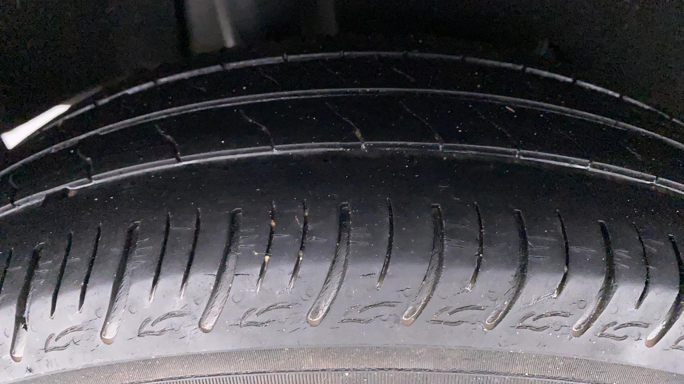 2020 Maruti Baleno DELTA 1.2 K12, Petrol, Manual, 64,745 km, Right Rear Tyre Tread
