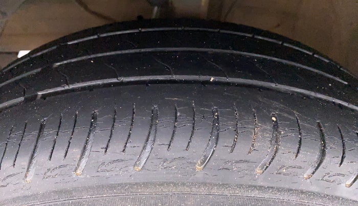 2020 Maruti Baleno DELTA 1.2 K12, Petrol, Manual, 64,745 km, Left Front Tyre Tread