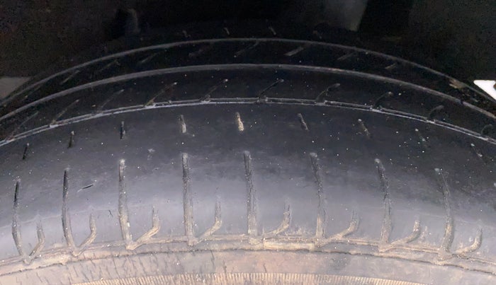 2020 Maruti Baleno DELTA 1.2 K12, Petrol, Manual, 64,745 km, Left Rear Tyre Tread