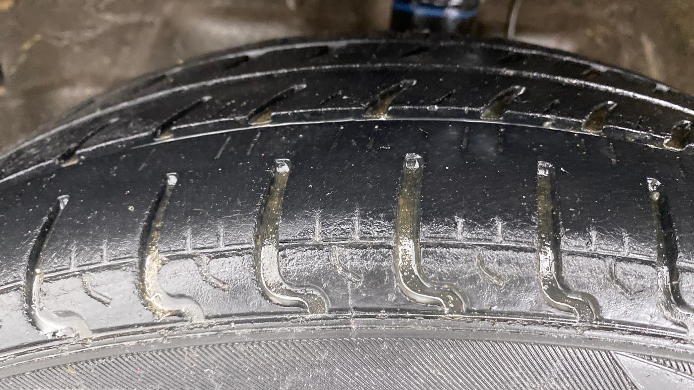 2018 Maruti Wagon R 1.0 VXI, Petrol, Manual, 36,658 km, Left Front Tyre Tread