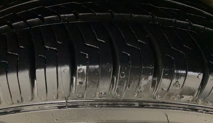 2022 Maruti XL6 ZETA MT, Petrol, Manual, 58,698 km, Right Front Tyre Tread