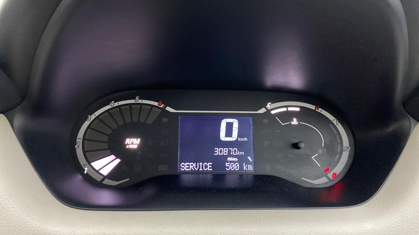 2024 Nissan MAGNITE XE, Petrol, Manual, 31,000 km, Odometer Image