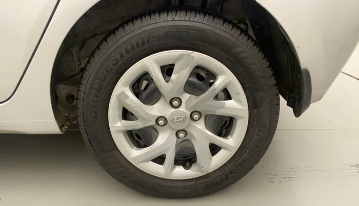 2018 Hyundai Grand i10 MAGNA AT 1.2 KAPPA VTVT, Petrol, Automatic, 33,768 km, Left Rear Wheel