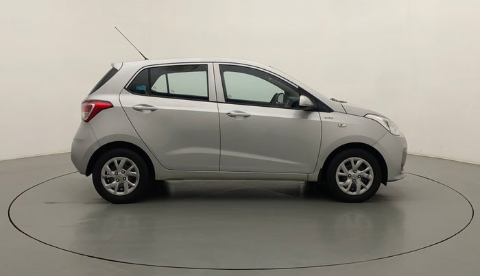 2018 Hyundai Grand i10 MAGNA AT 1.2 KAPPA VTVT, Petrol, Automatic, 33,768 km, Right Side