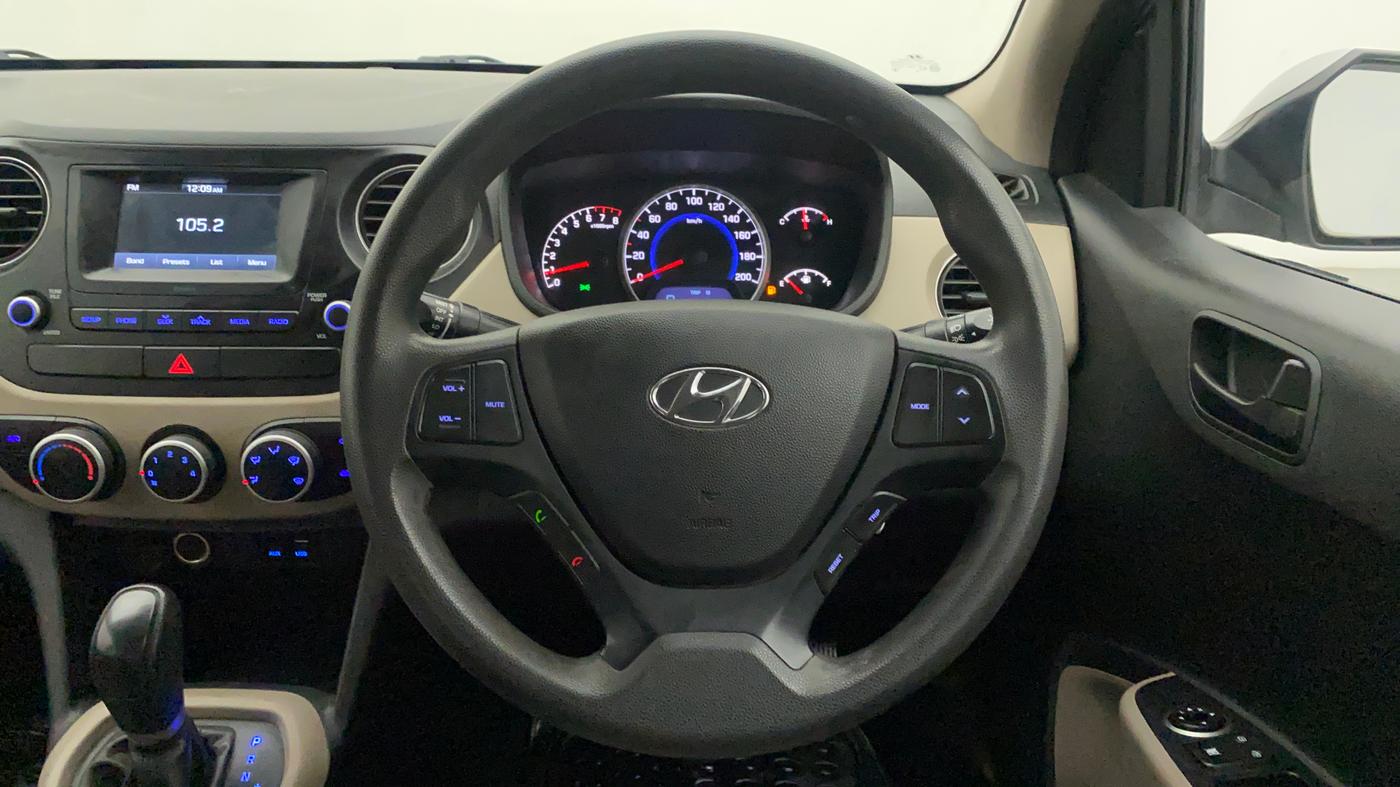 2018 Hyundai Grand i10 MAGNA AT 1.2 KAPPA VTVT, Petrol, Automatic, 33,768 km, Steering Wheel Close Up