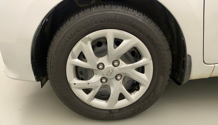 2018 Hyundai Grand i10 MAGNA AT 1.2 KAPPA VTVT, Petrol, Automatic, 33,768 km, Left Front Wheel