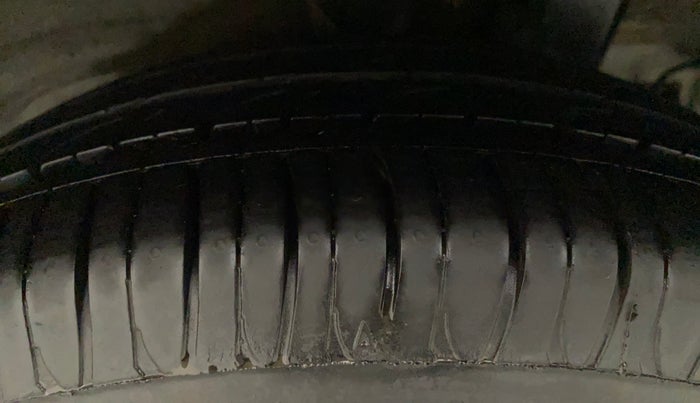 2018 Hyundai Grand i10 MAGNA AT 1.2 KAPPA VTVT, Petrol, Automatic, 33,768 km, Left Rear Tyre Tread