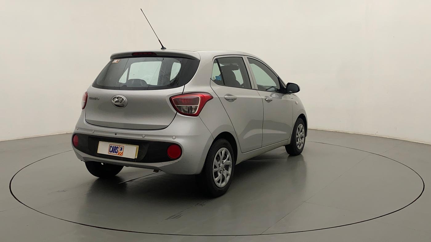 2018 Hyundai Grand i10 MAGNA AT 1.2 KAPPA VTVT, Petrol, Automatic, 33,768 km, Right Back Diagonal