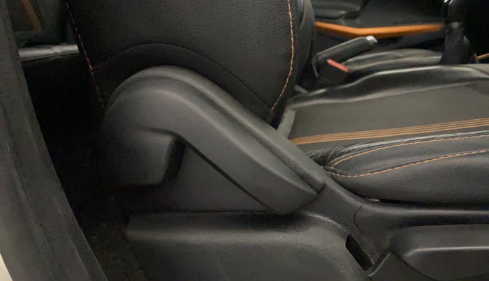 2020 Ford Ecosport TITANIUM 1.5 SPORTS(SUNROOF) PETROL, Petrol, Manual, 57,463 km, Driver Side Adjustment Panel