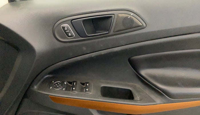 2020 Ford Ecosport TITANIUM 1.5 SPORTS(SUNROOF) PETROL, Petrol, Manual, 57,463 km, Driver Side Door Panels Control