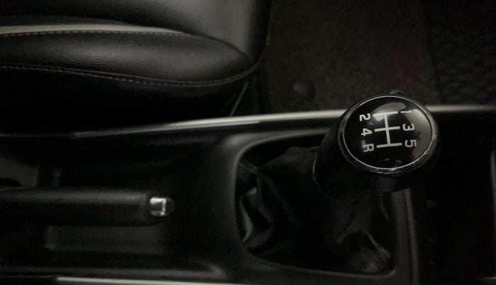 2018 Maruti Baleno DELTA PETROL 1.2, Petrol, Manual, 74,902 km, Gear Lever