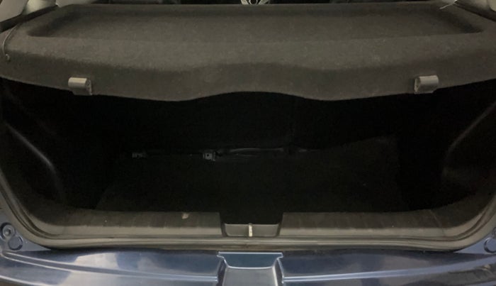 2018 Maruti Baleno DELTA PETROL 1.2, Petrol, Manual, 74,902 km, Boot Inside