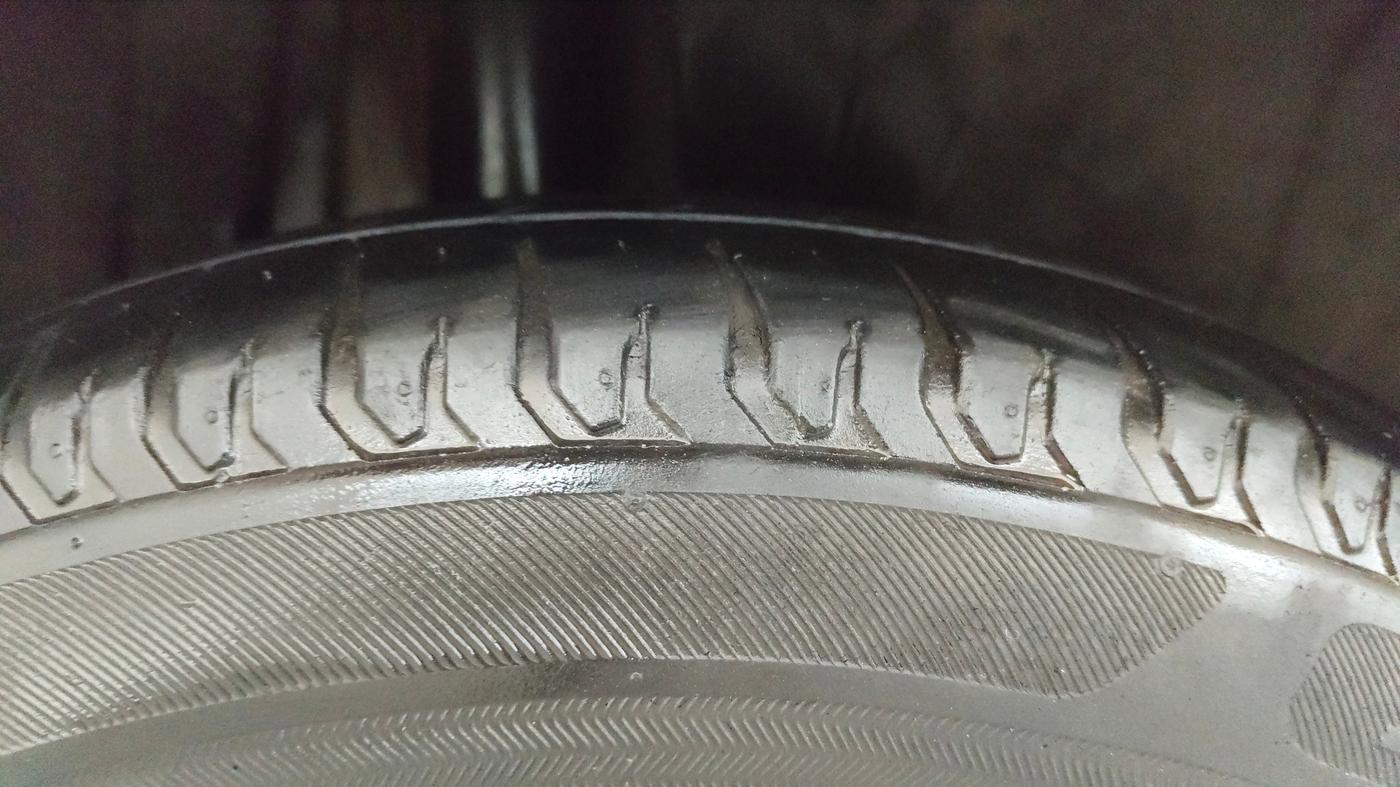 2021 Maruti Ertiga VXI CNG, CNG, Manual, 42,962 km, Right Rear Tyre Tread