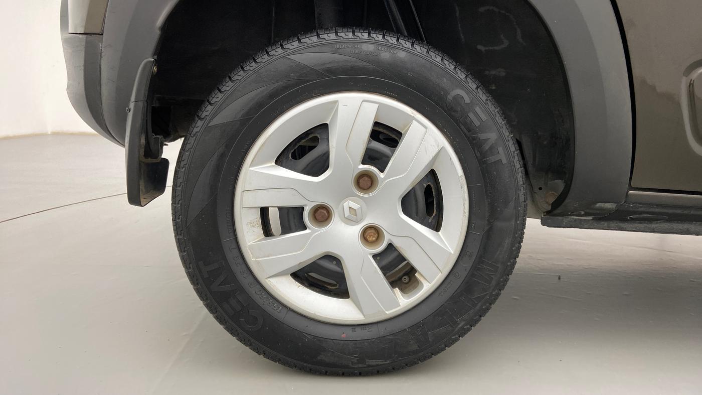 2017 Renault Kwid RXL, Petrol, Manual, 28,009 km, Right Rear Wheel