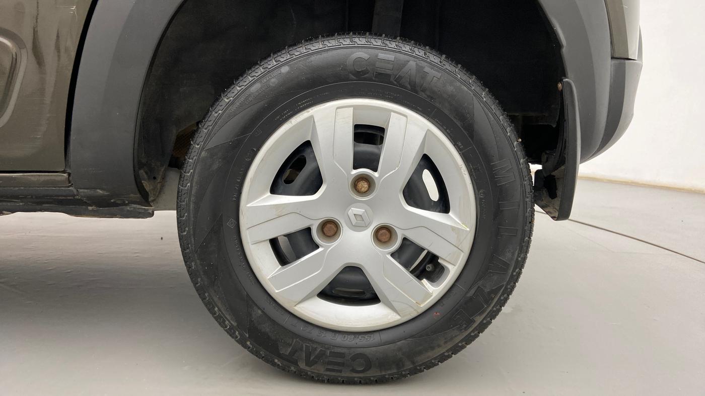 2017 Renault Kwid RXL, Petrol, Manual, 28,009 km, Left Rear Wheel