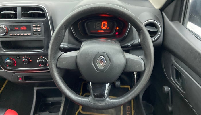 2017 Renault Kwid RXL, Petrol, Manual, 28,009 km, Steering Wheel Close Up