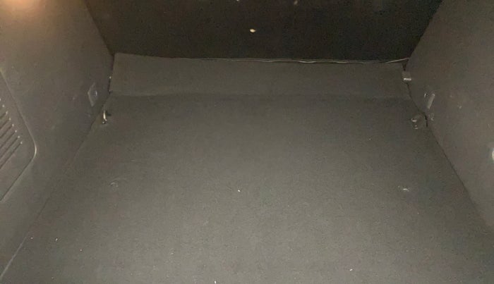 2018 Renault Captur RXL DIESEL, Diesel, Manual, 63,053 km, Boot Inside