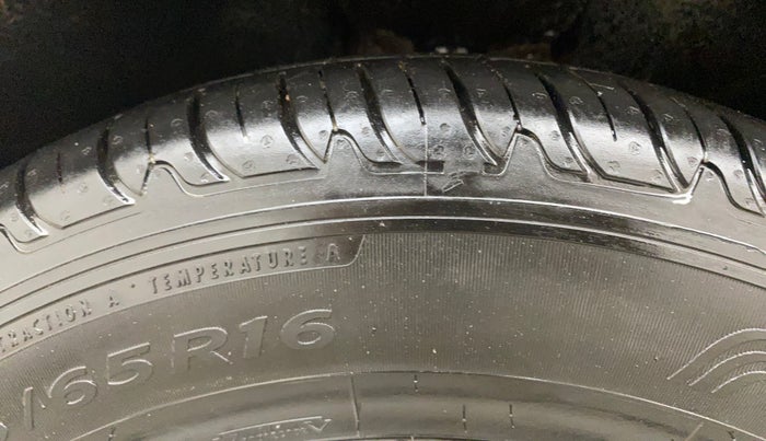 2018 Renault Captur RXL DIESEL, Diesel, Manual, 63,053 km, Left Front Tyre Tread