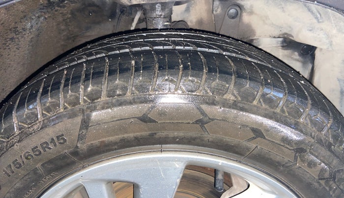 2017 Honda Jazz 1.2L I-VTEC V, CNG, Manual, 64,946 km, Right Front Tyre Tread