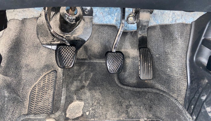 2017 Honda Jazz 1.2L I-VTEC V, CNG, Manual, 64,946 km, Pedals