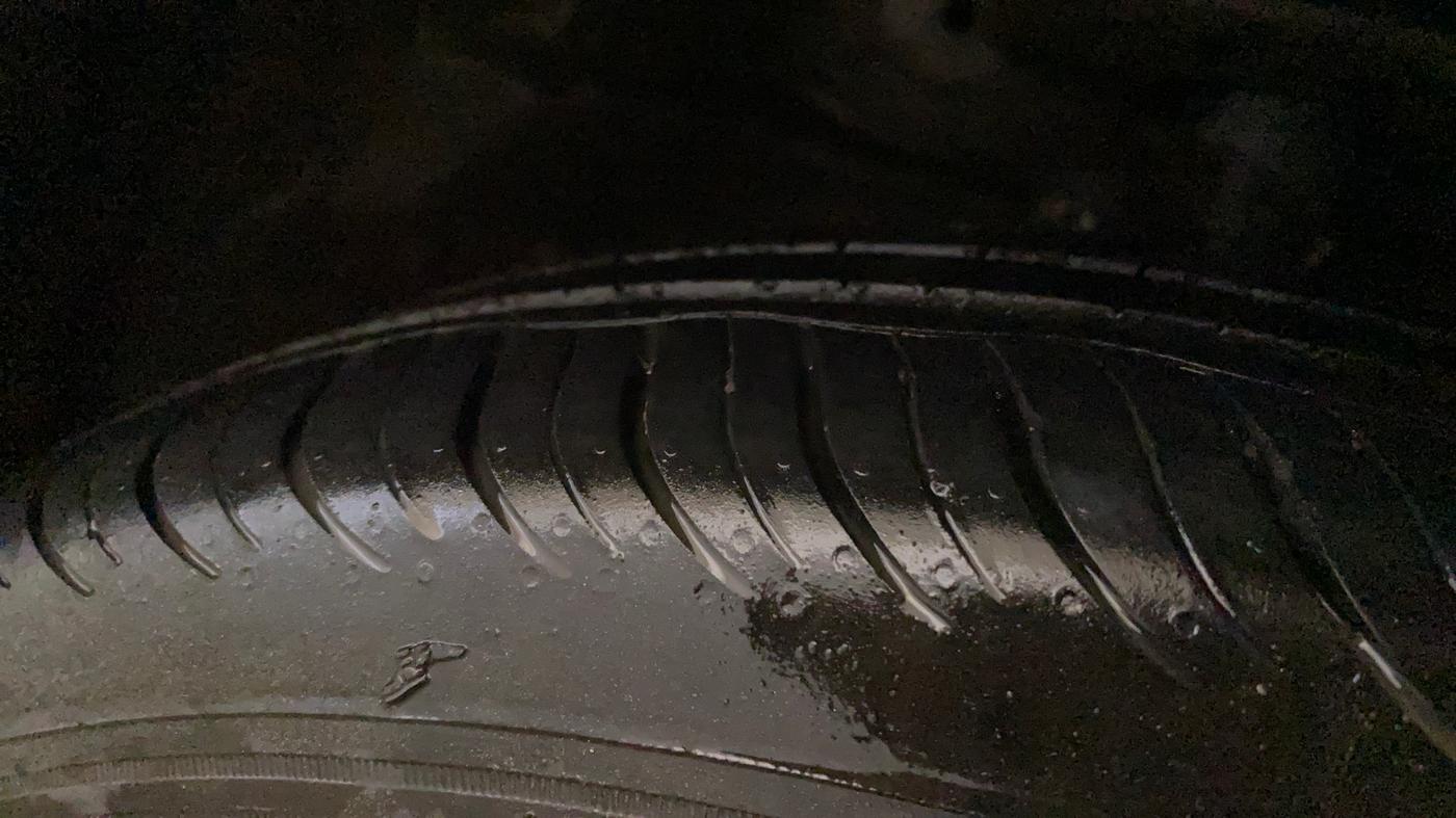 2023 Maruti Ciaz ZETA 1.5 SHVS MT PETROL, Petrol, Manual, 70,512 km, Right Front Tyre Tread