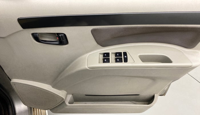 2015 Mahindra Scorpio S4PLUS, Diesel, Manual, 63,606 km, Driver Side Door Panels Control