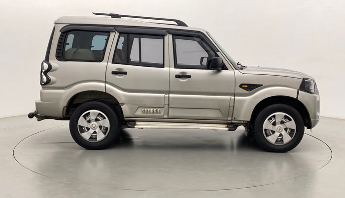 2015 Mahindra Scorpio S4PLUS, Diesel, Manual, 63,606 km, Right Side View