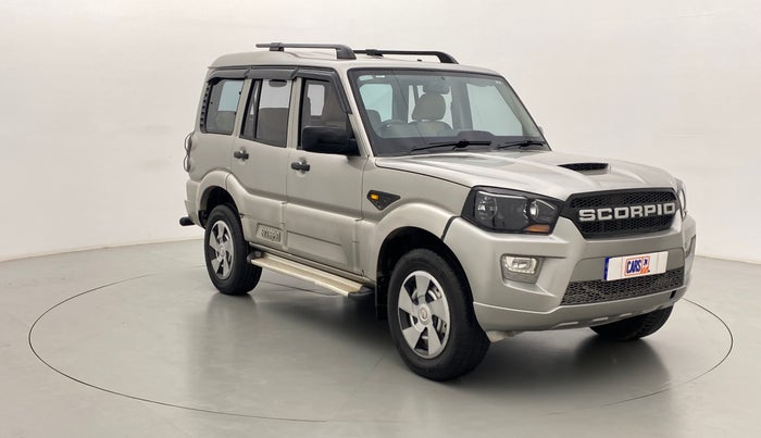 2015 Mahindra Scorpio S4PLUS, Diesel, Manual, 63,606 km, Right Front Diagonal