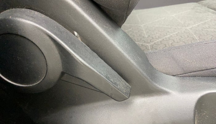 2022 Tata PUNCH ADVENTURE RHYTHM PACK MT, Petrol, Manual, 57,400 km, Driver Side Adjustment Panel